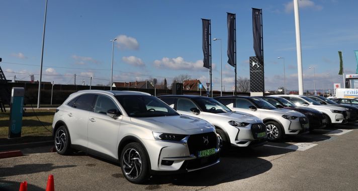 MAGYARORSZÁGRA ÉRKEZETT A DS 3 ÉS DS 7 CROSSBACK E-TENSE